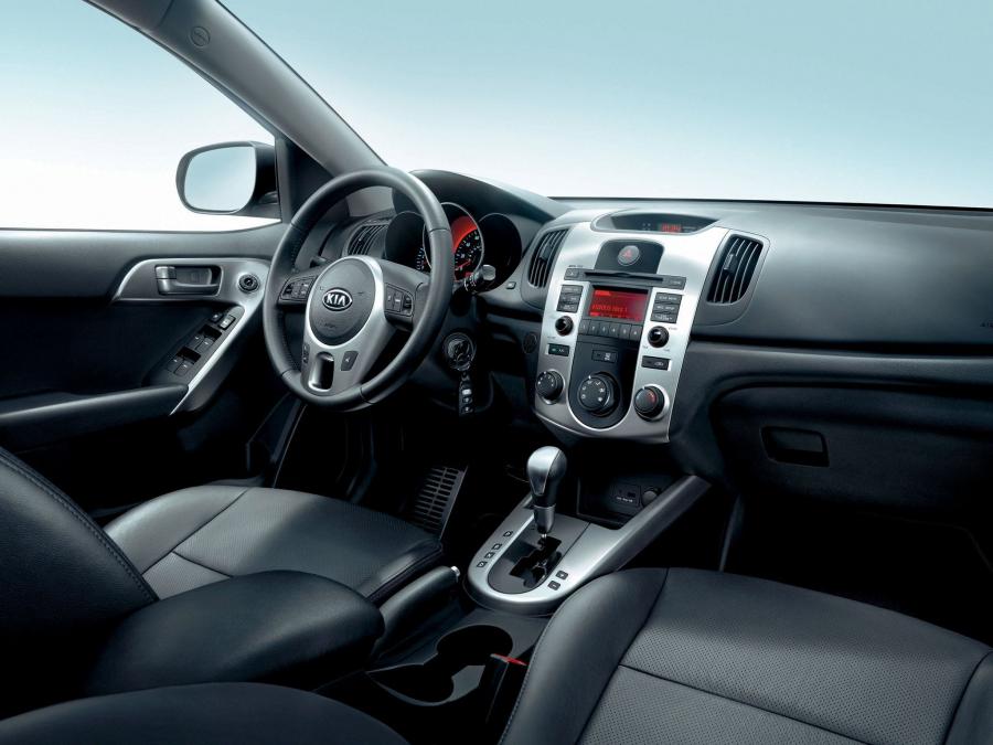  Kia Forte 2009 года  (фото 39 из 128)